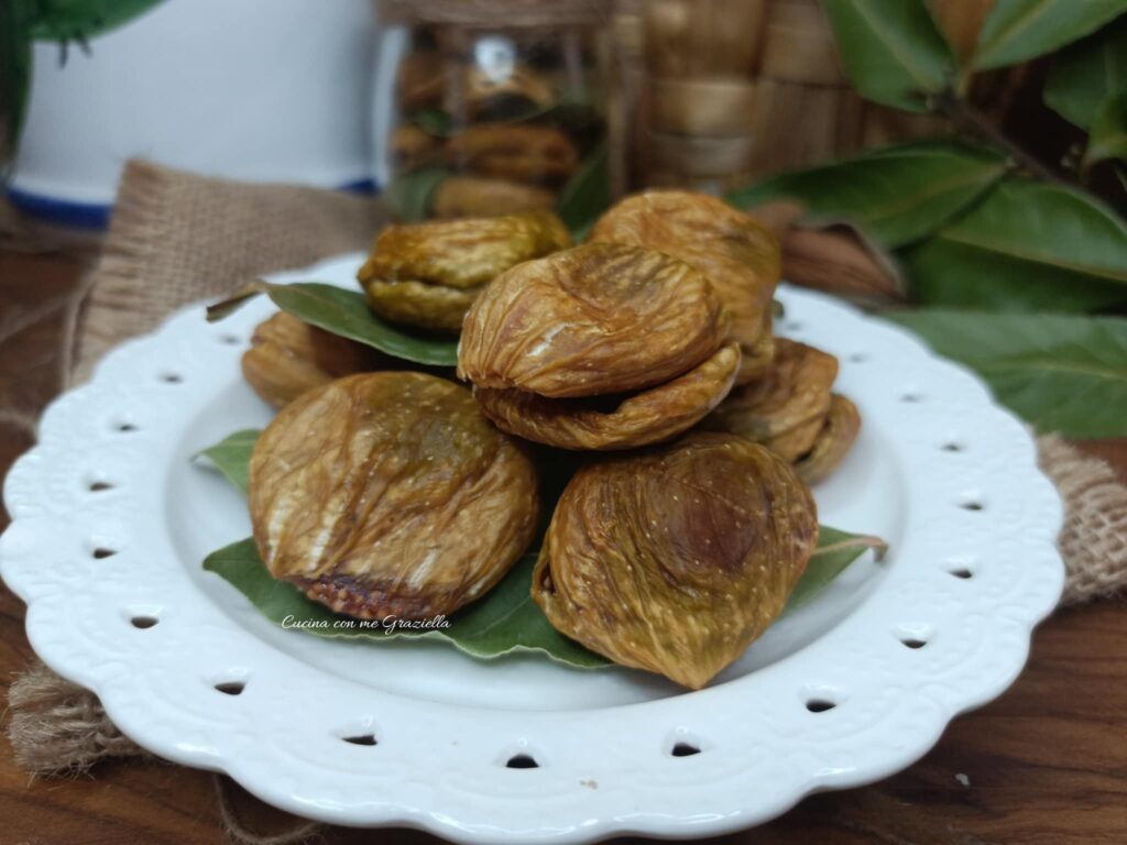 fichi secchi con mandorle e limone
