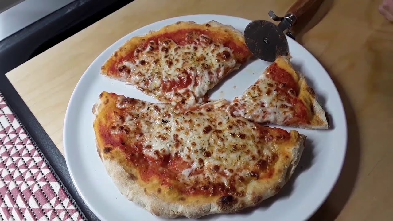 PIZZA fatta in casa come in Pizzeria