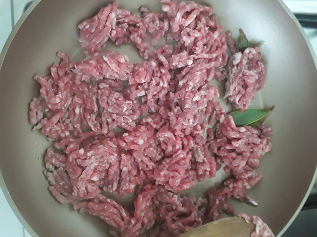 macinato di carne rosolatura
