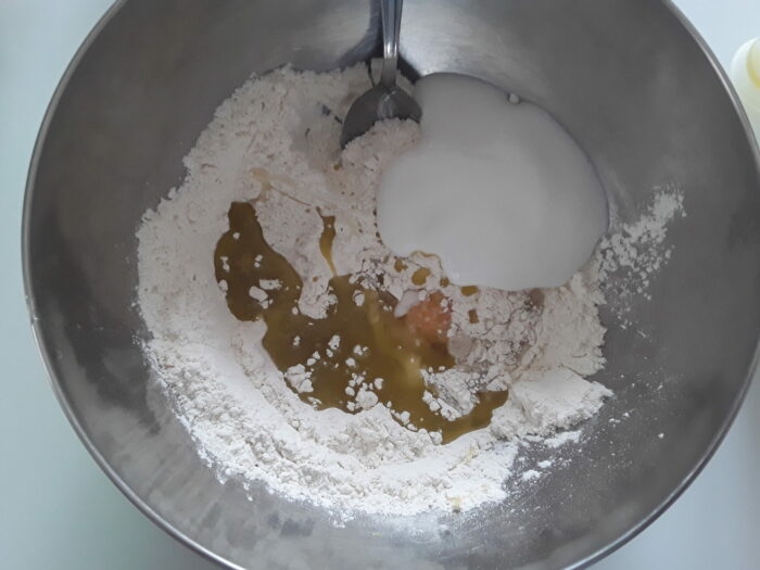 farina latte olio e ammoniaca alimentare