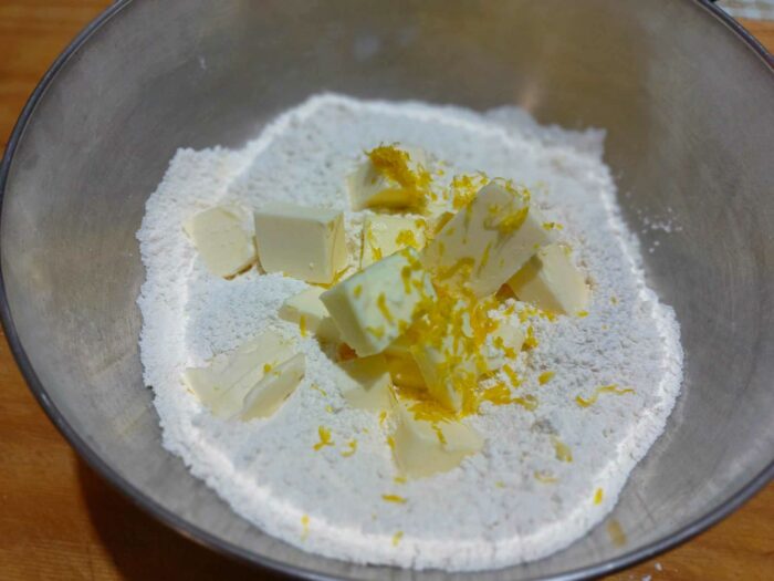 farina Burro scorza limone