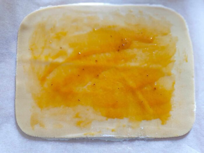 Pasta frolla stesa marmellata