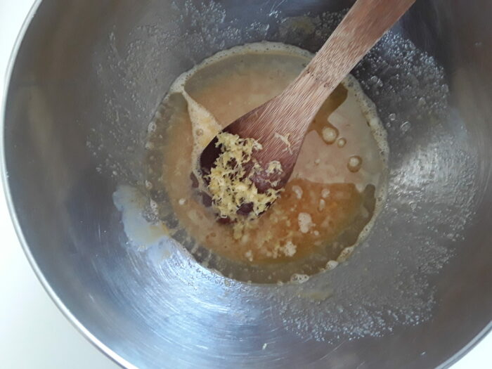olio scorza limone ciotola