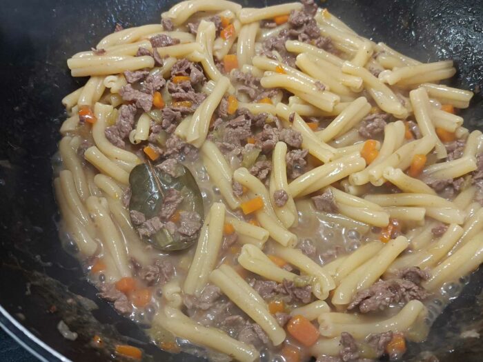 pasta e ragù in bianco
