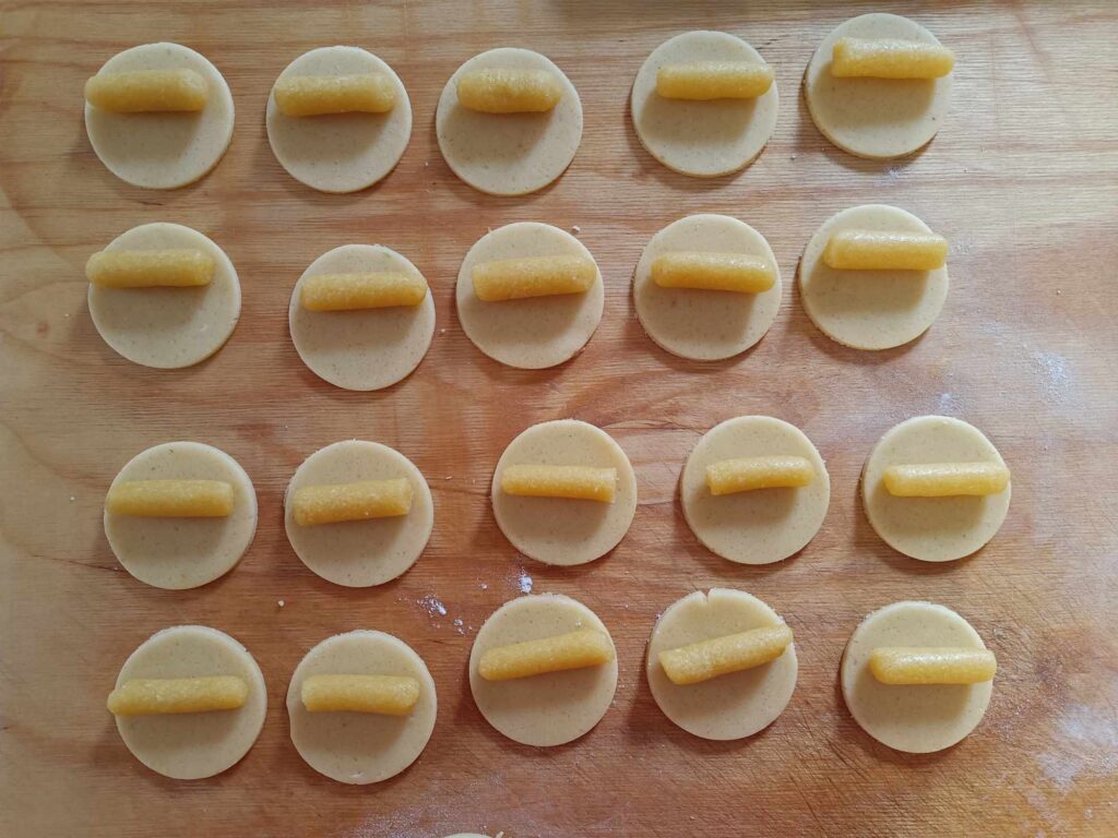 dischetti pasta frolla con ripieno