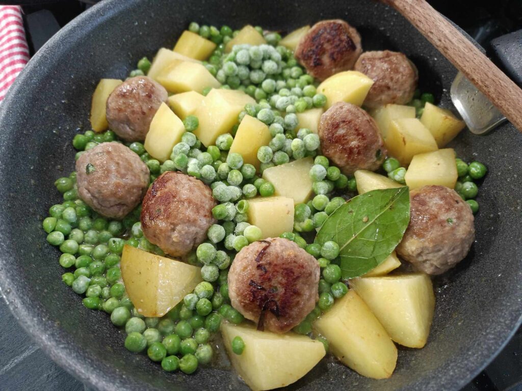 patate polpette e piselli