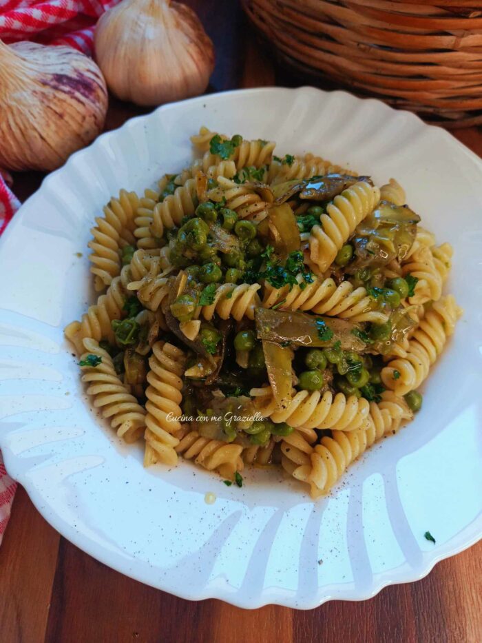 Pasta carciofi e piselli 