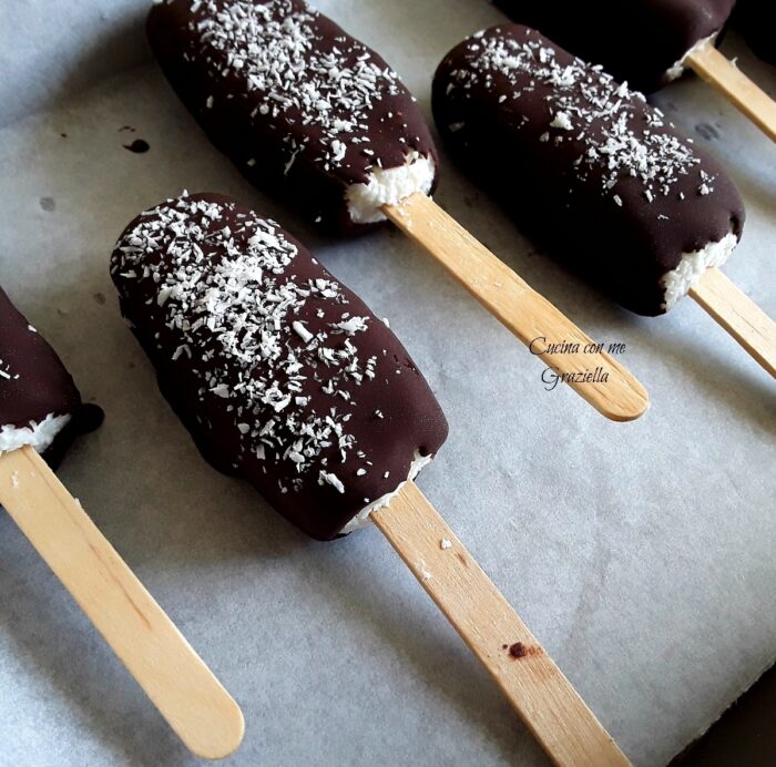 Bounty allo yogurt greco e cioccolato fondente
