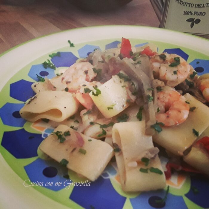 Calamarata carciofi e mazzancolle