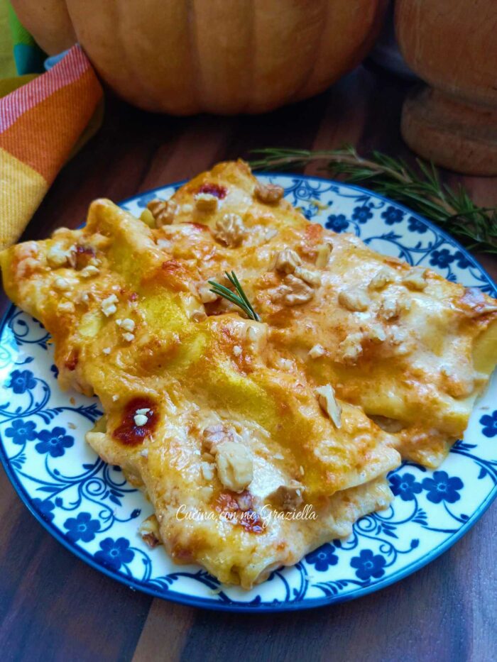 Cannelloni con zucca e formaggi
