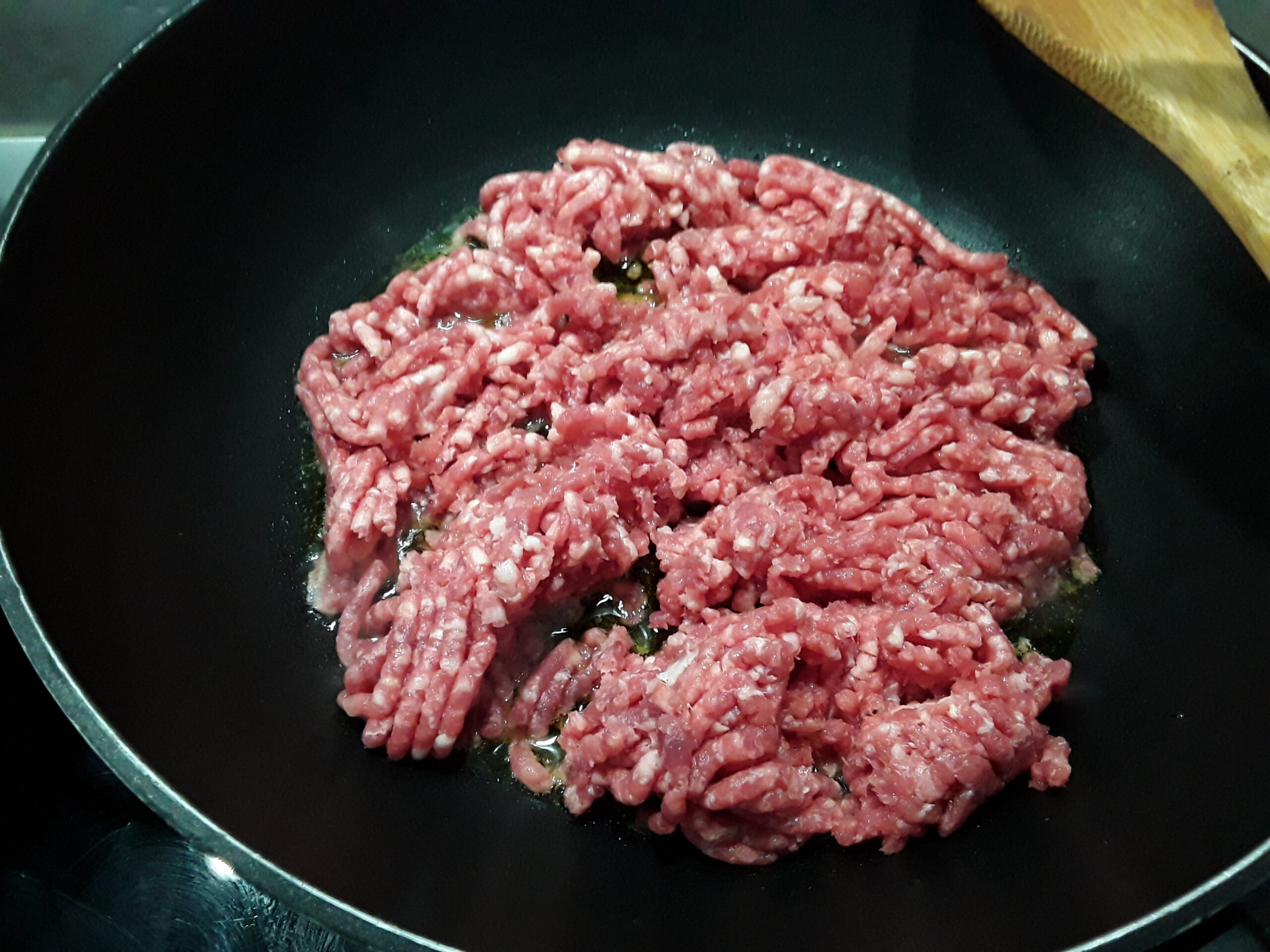 Carne trita a soffriggere