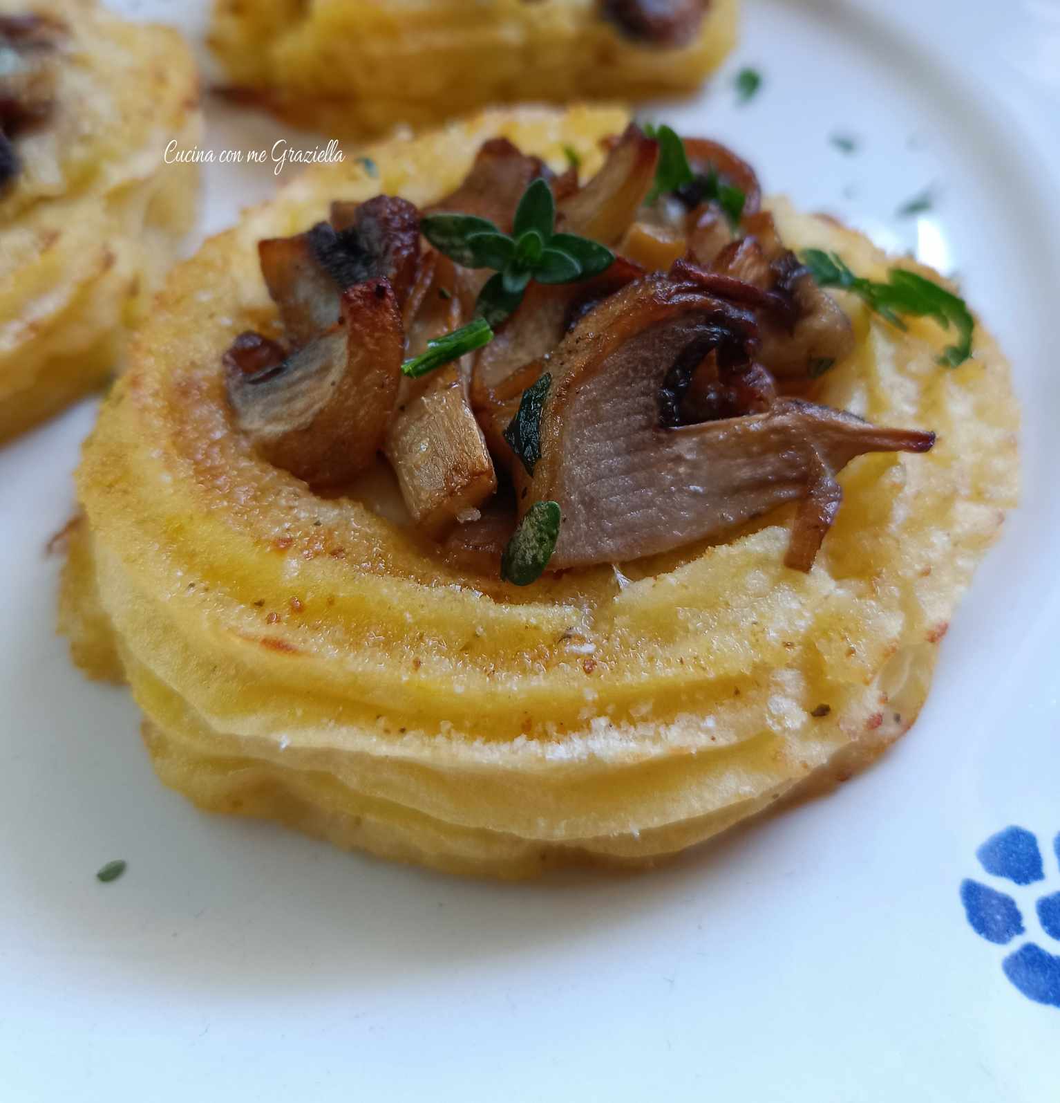  Cestini di patate ripieni di funghi