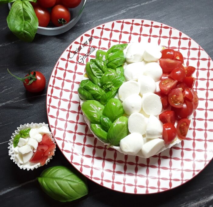 Cheesecake salata tricolore