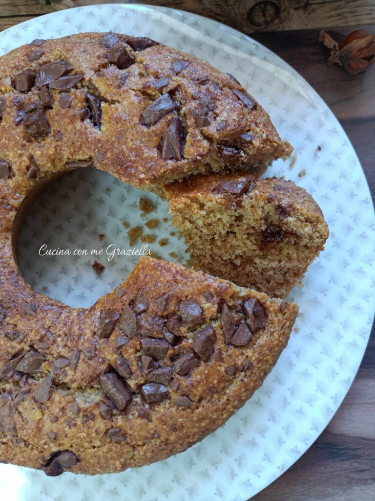 Ciambella alle nocciole