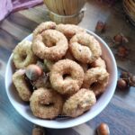 Ciambelline al vino rosso e nocciole