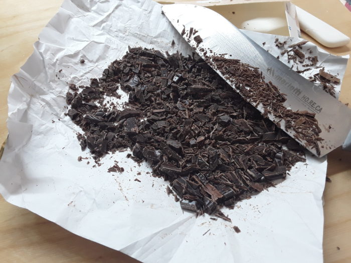 Cioccolato fondente tritato