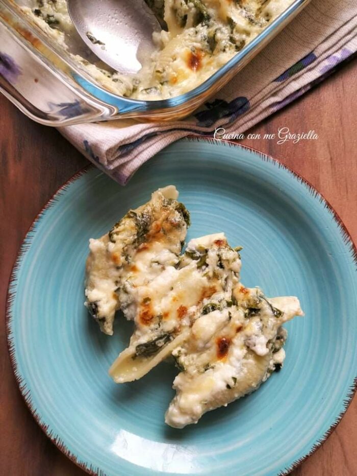 Conchiglioni ripieni di ricotta e spinaci