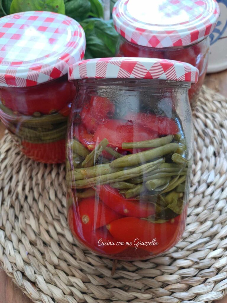Conserva di fagiolini e pomodori