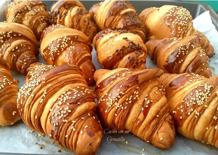 Cornetti sfogliati salati