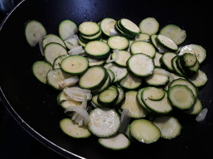 zucchine a rosolare in padella