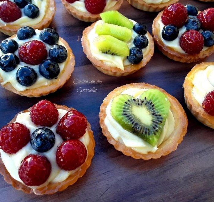 Crostatine crema e Frutta