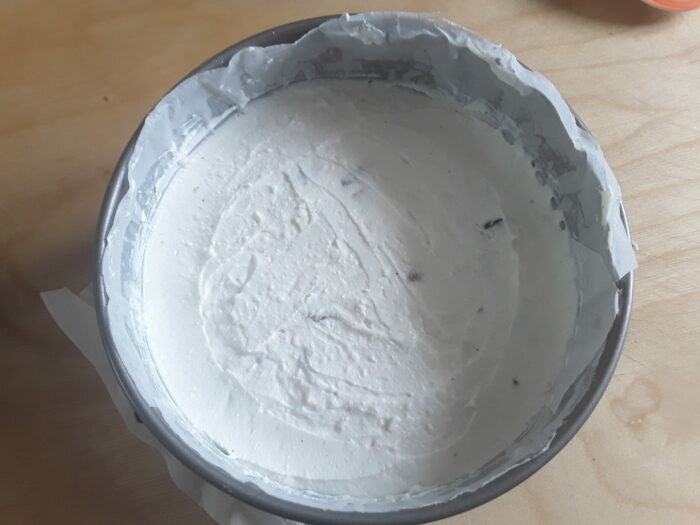 crema formaggi su base cheesecake 