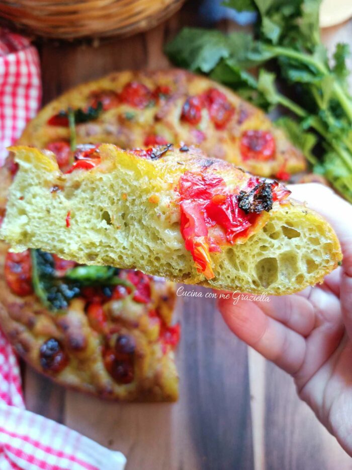 Focaccia alle cime di rapa