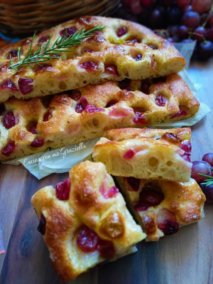 ocaccia dolce all'uva