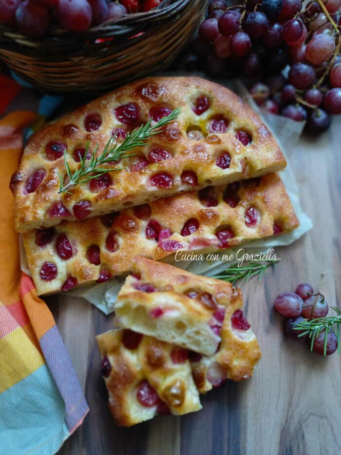 Focaccia dolce all'uva