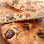 Focaccia integrale con patata cruda