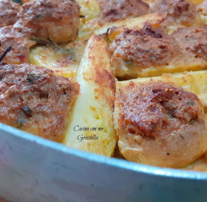 Funghi ripieni con patate al forno
