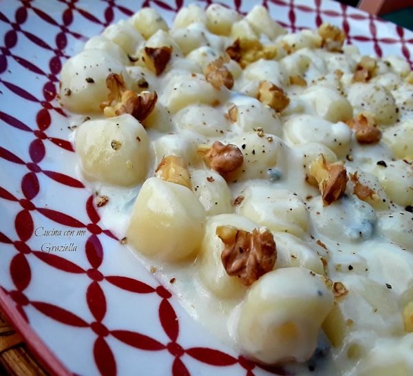 Gnocchi gorgonzola e Noci