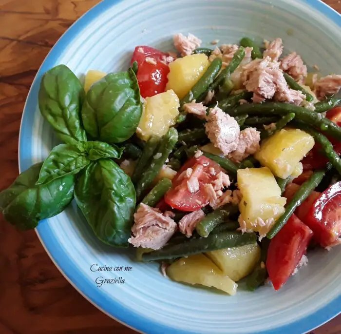 Insalata di patate fagiolini e tonno