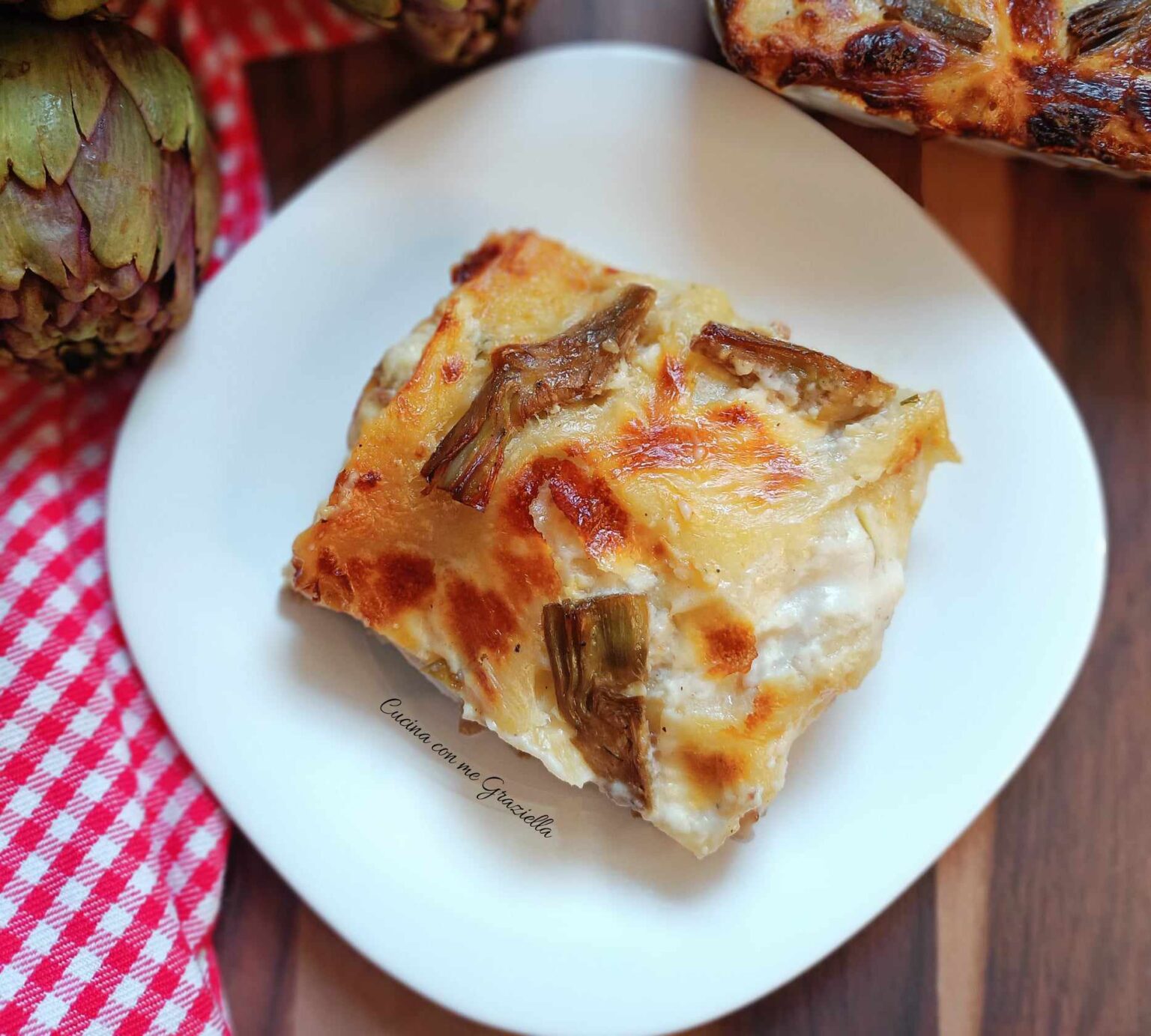 Lasagne di carne e carciofi