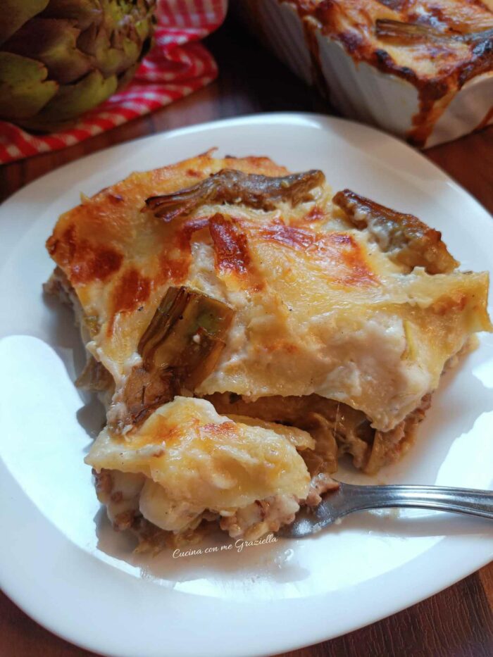 Lasagne di carne e carciofi 