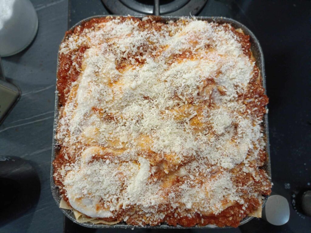 teglia di lasagne crude