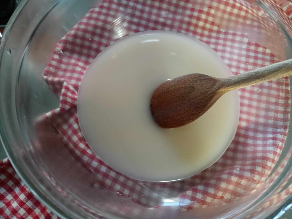 acqua lievito e zucchero