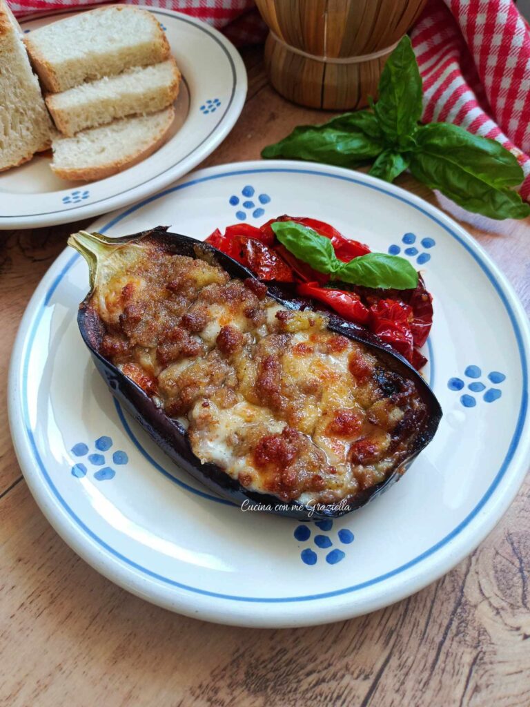 Melanzane ripiene di carne in bianco 