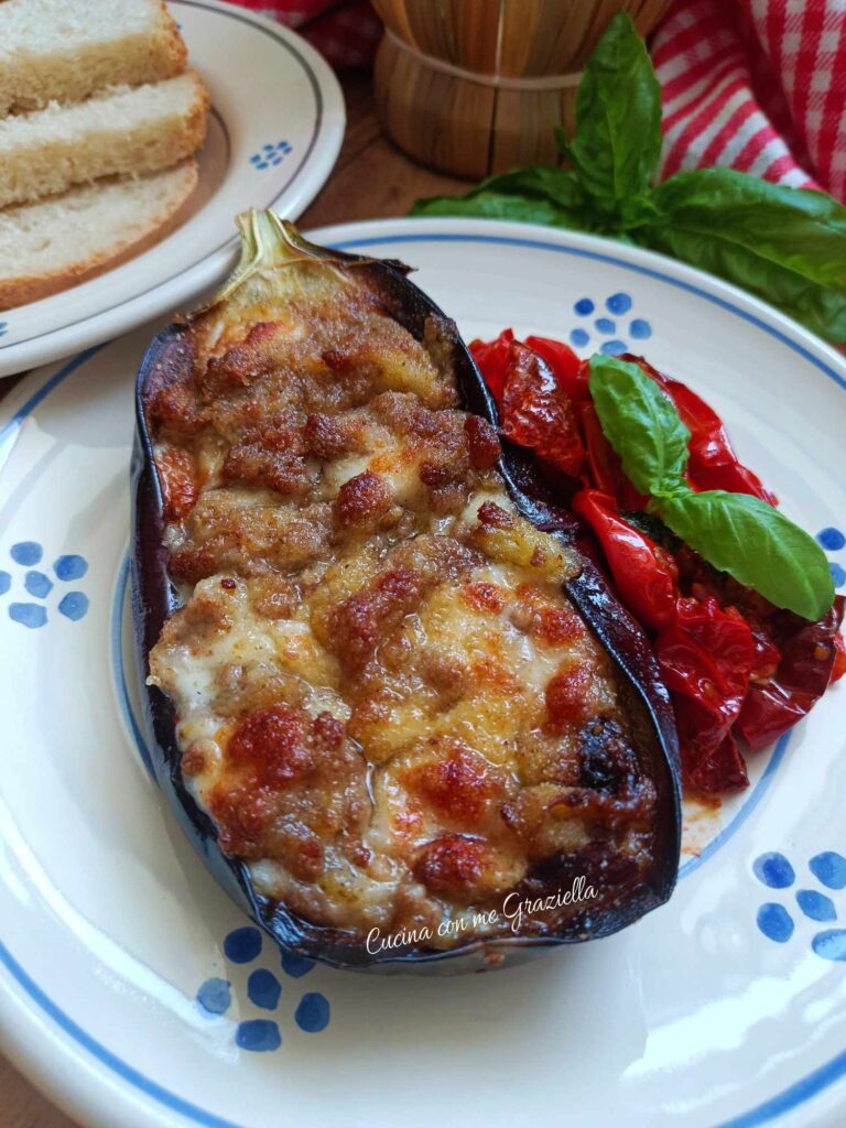 Melanzane ripiene di carne in bianco 