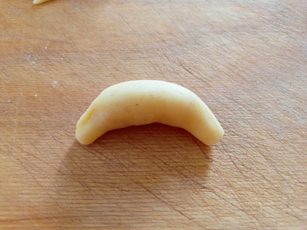 mezza luna pasta frolla