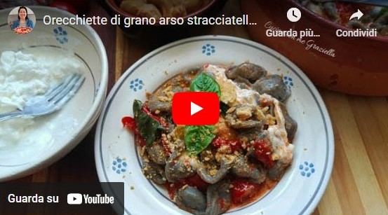 Orecchiette di grano arso con pomodorini stracciatella e tarallo sbriciolato Orecchiette di grano arso con pomodorini stracciatella e tarallo sbriciolato