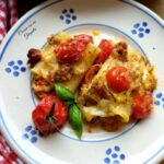 Paccheri ripieni di salsiccia e zucchine al forno