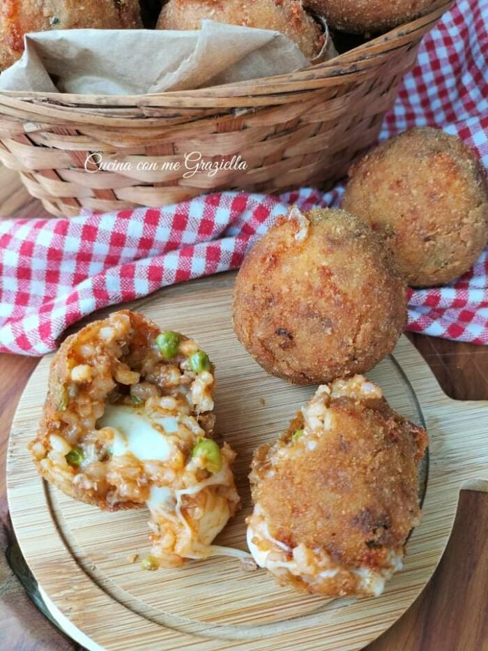 palle di riso arancini napoletani