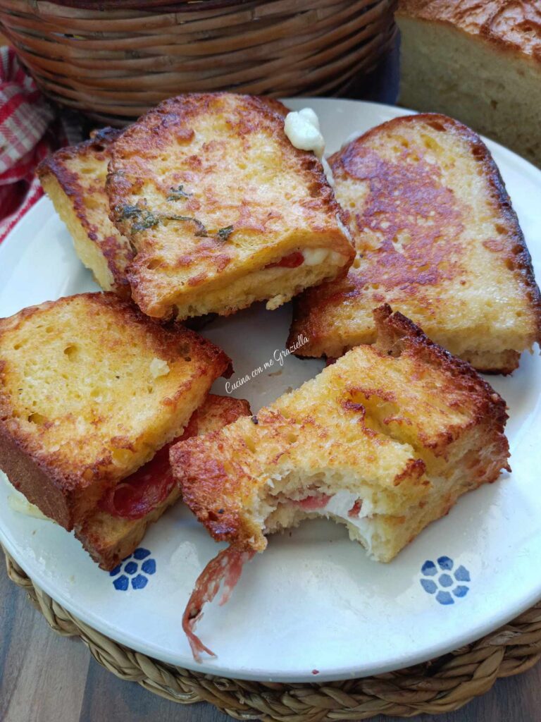 Pane fritto ripieno