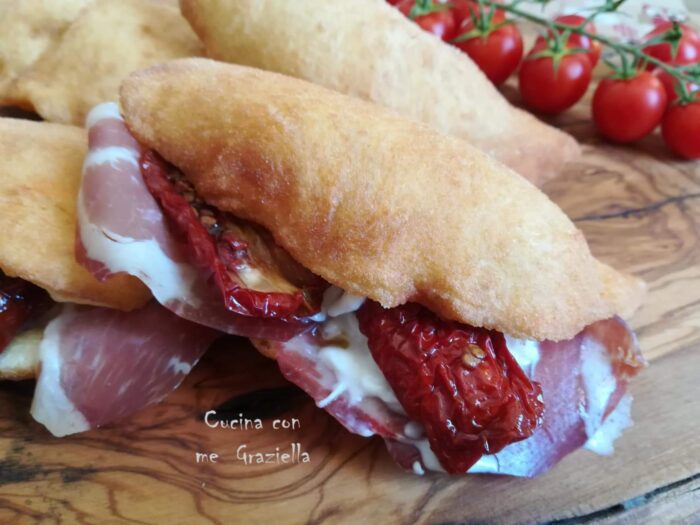 Panzerotti pugliesi imbottiti