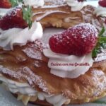 Paris Brest con crema pasticcera panna e fragole