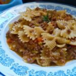 Pasta con ragù di carne e zucca