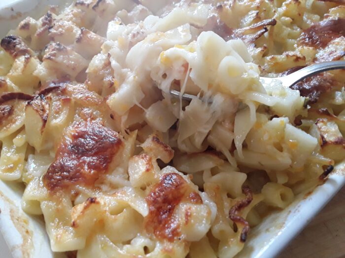 Pasta e patate al forno con provola