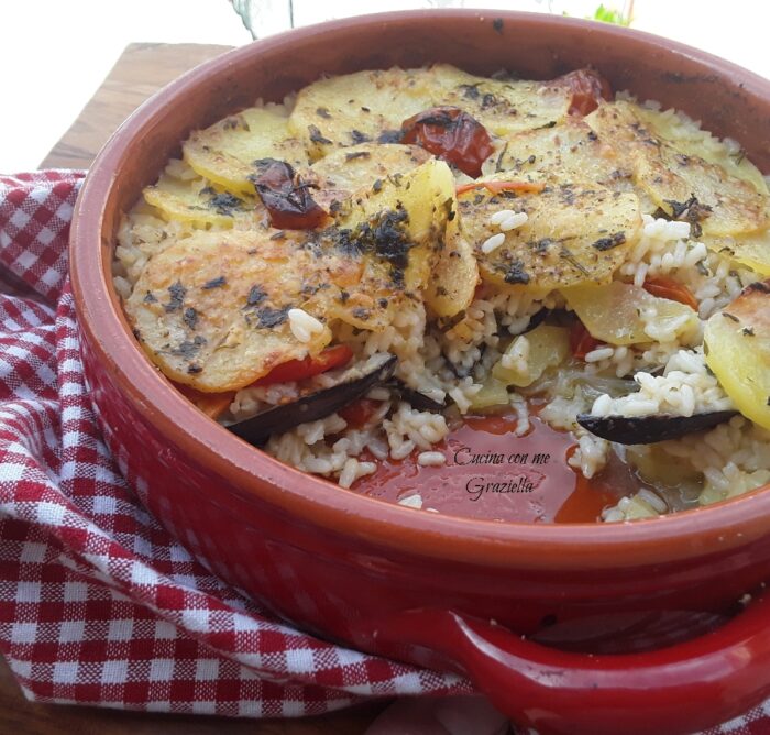 Patate riso e cozze tiella