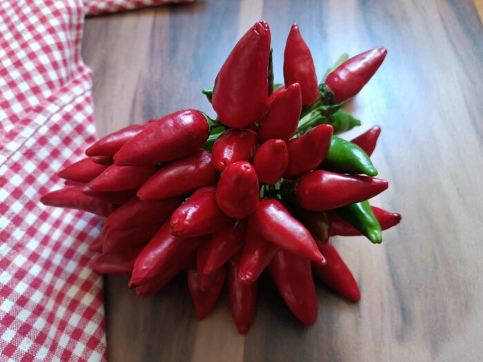 Peperoncini piccanti mazzetto